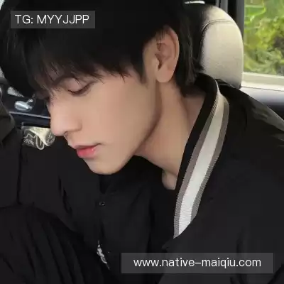 薄霜凤